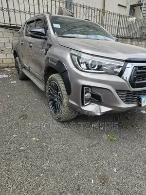 Toyota Hilux 2020 Beige