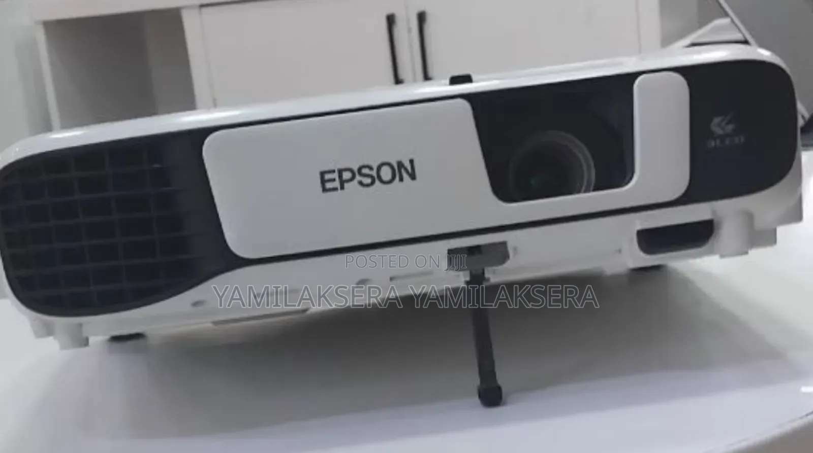 EEpson Projector
