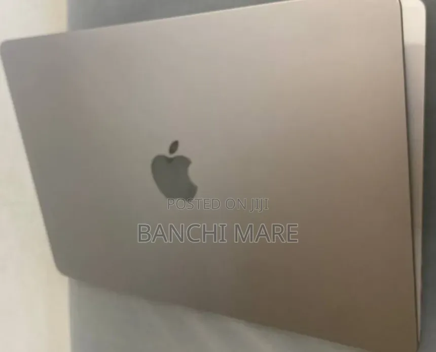 New Laptop Apple MacBook Air 2025 M4 16GB Apple M4 SSD 512GB