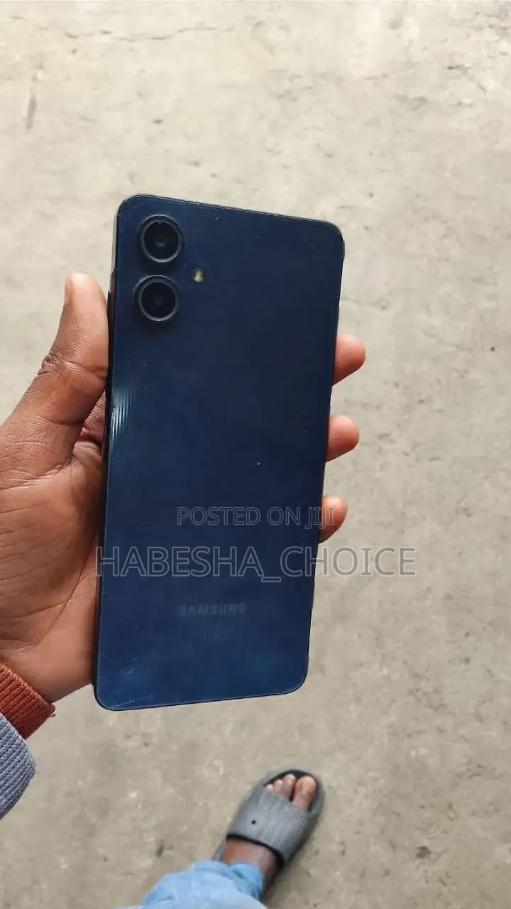 Samsung Galaxy A06 128 GB Blue