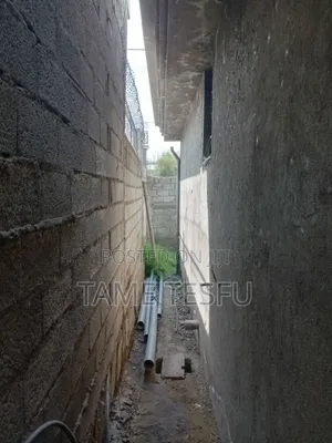 7bdrm House in Hayat, Bole for sale