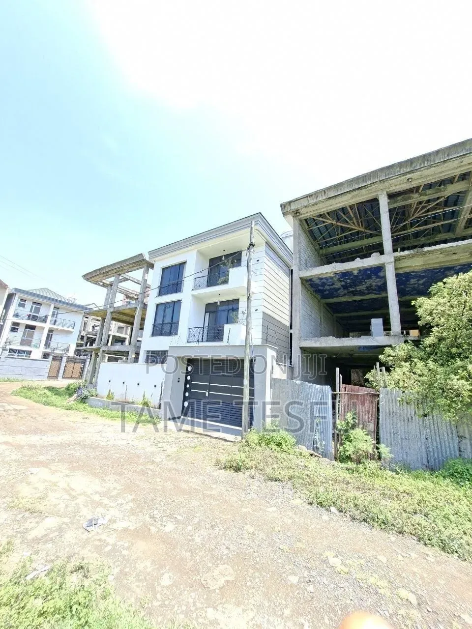 Furnished 5bdrm House in ሀያት, Bole for sale