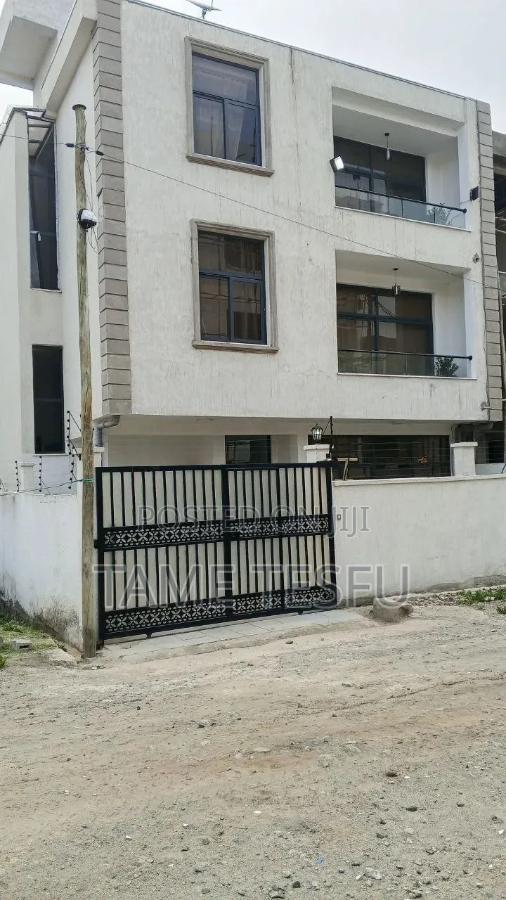 Furnished 6bdrm House in Hayat, Bole for sale