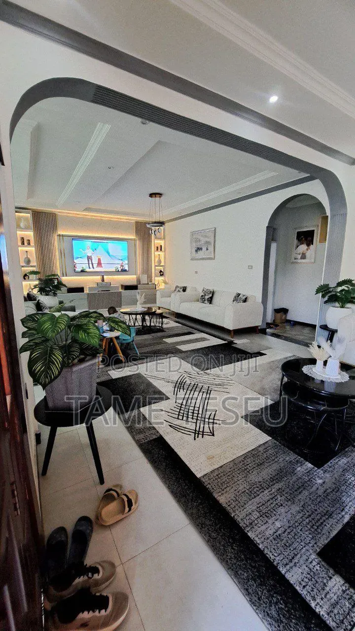 Furnished 6bdrm House in Hayat, Bole for sale