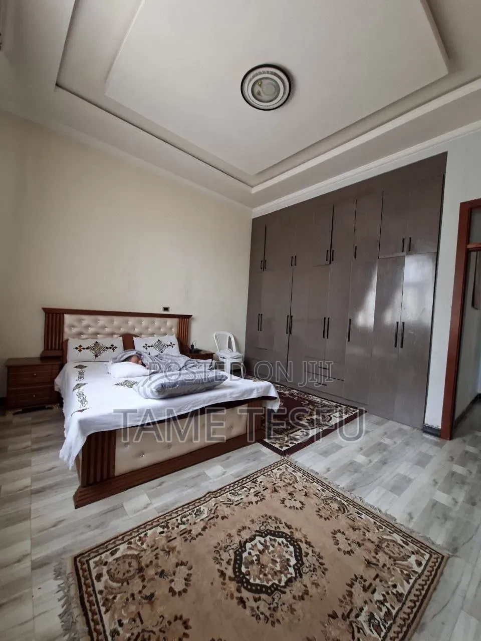 Furnished 8bdrm House in Hayat, Bole for sale
