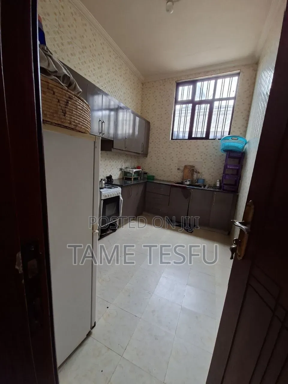 Furnished 8bdrm House in Hayat, Bole for sale