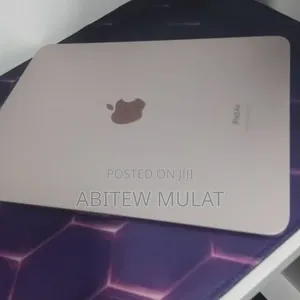 New Apple iPad Air 64 GB
