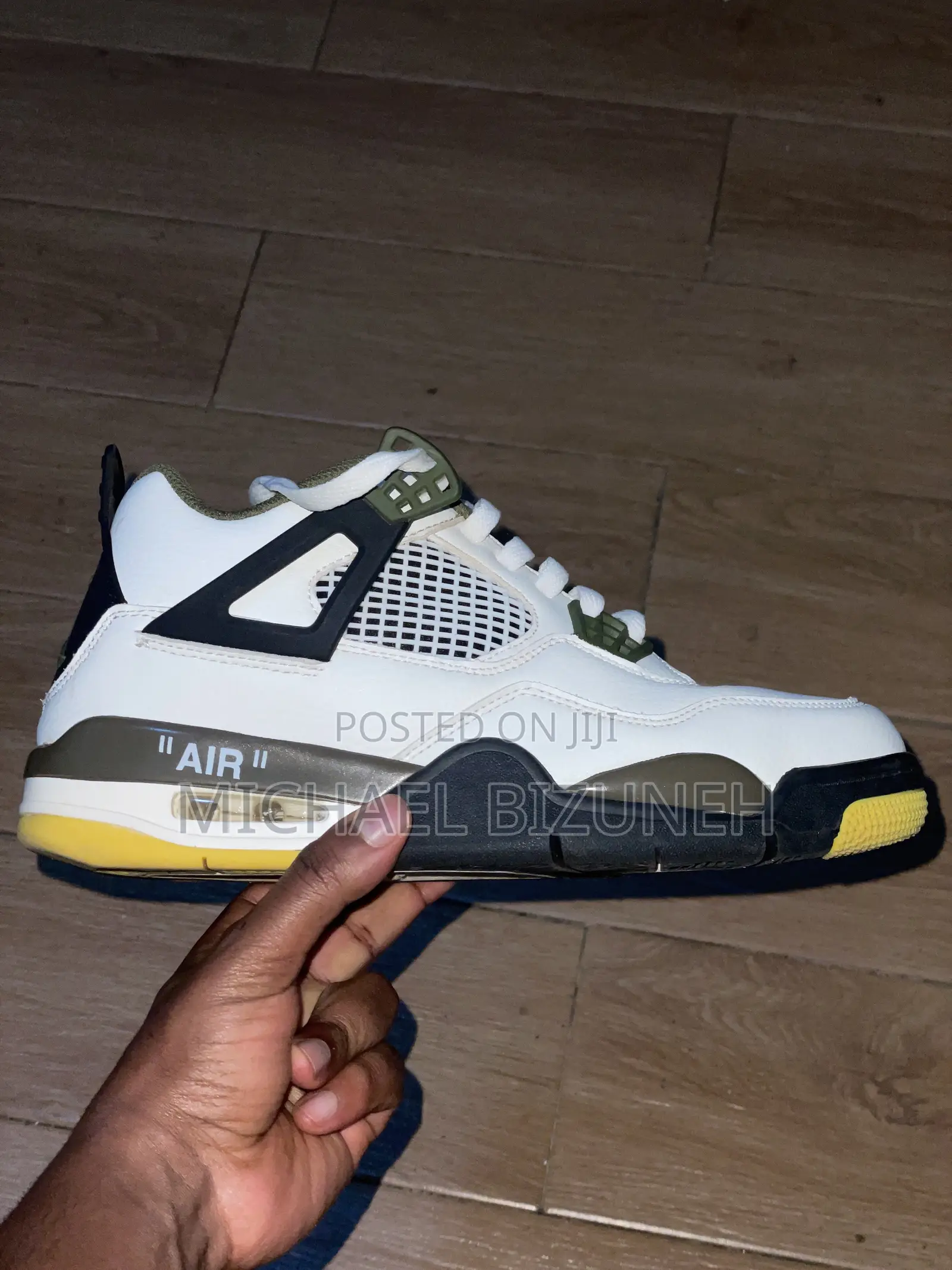Air Jordan 4
