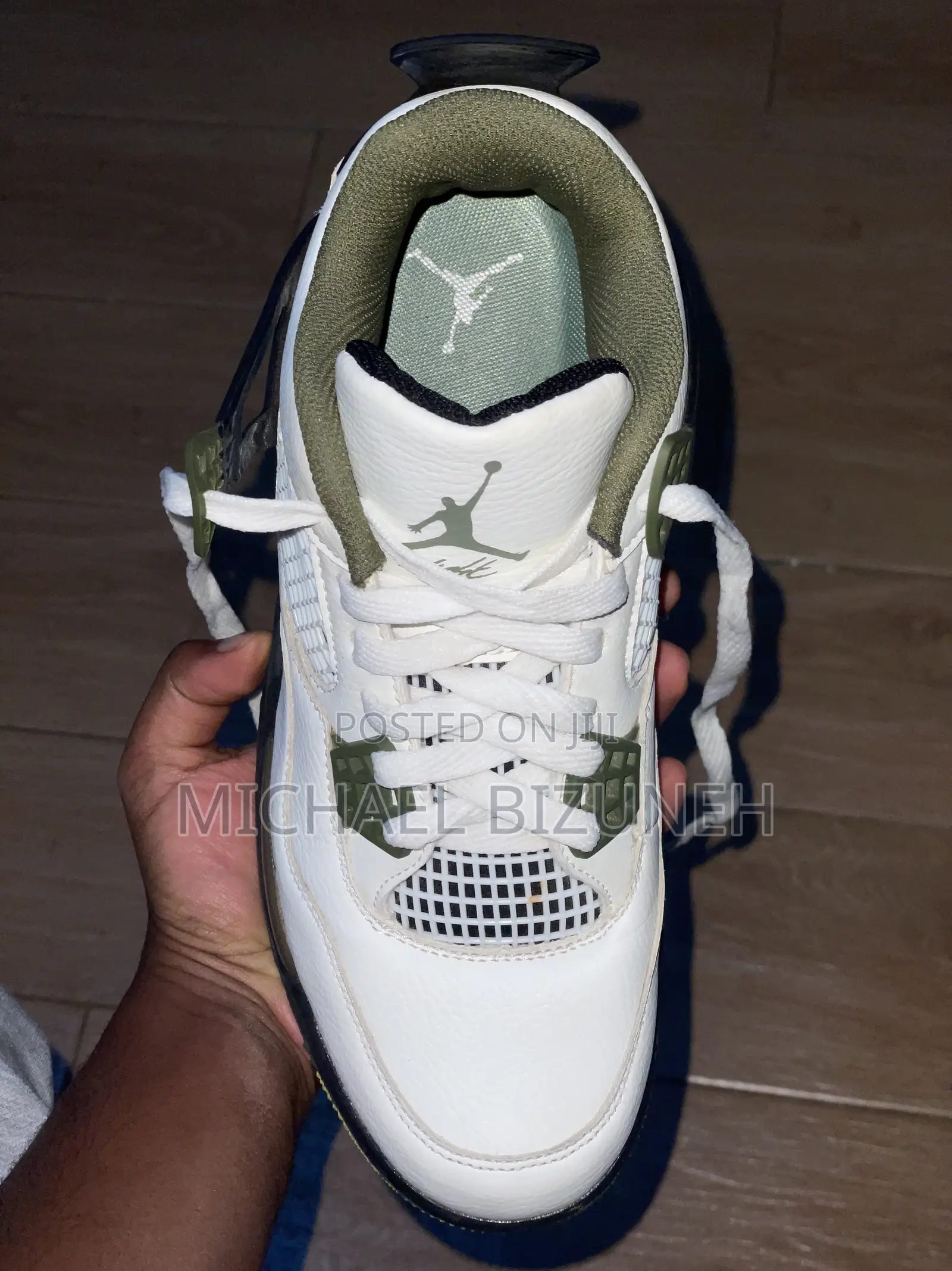 Air Jordan 4