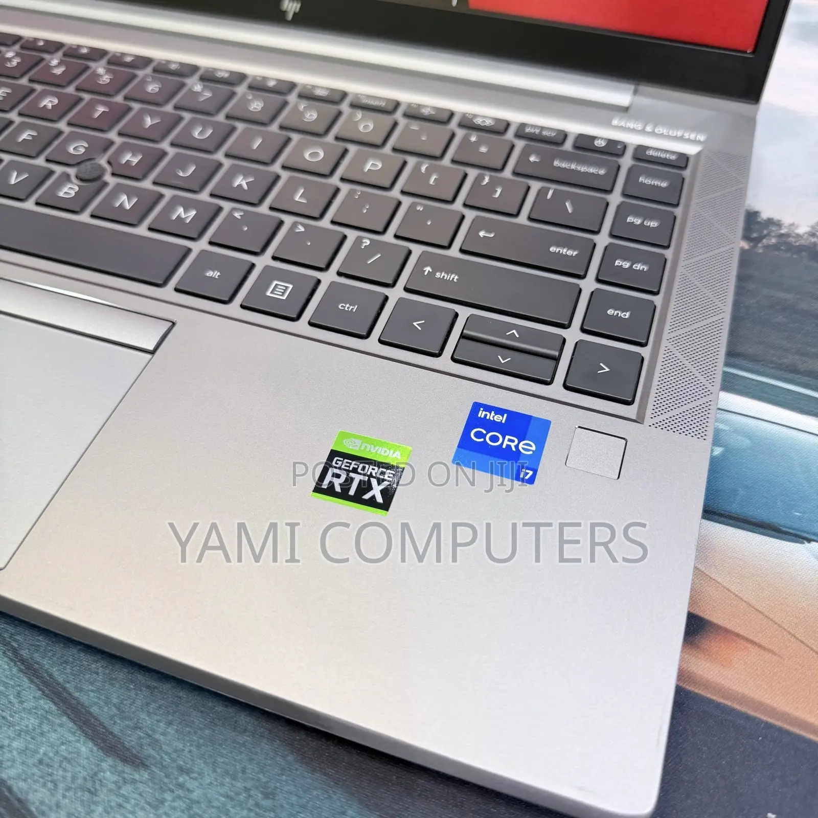 New Laptop HP ZBook Firefly G8 16GB Intel Core i7 SSD 512GB