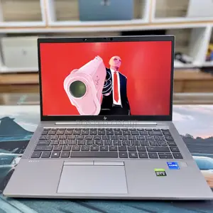 New Laptop HP ZBook Firefly G8 16GB Intel Core i7 SSD 512GB