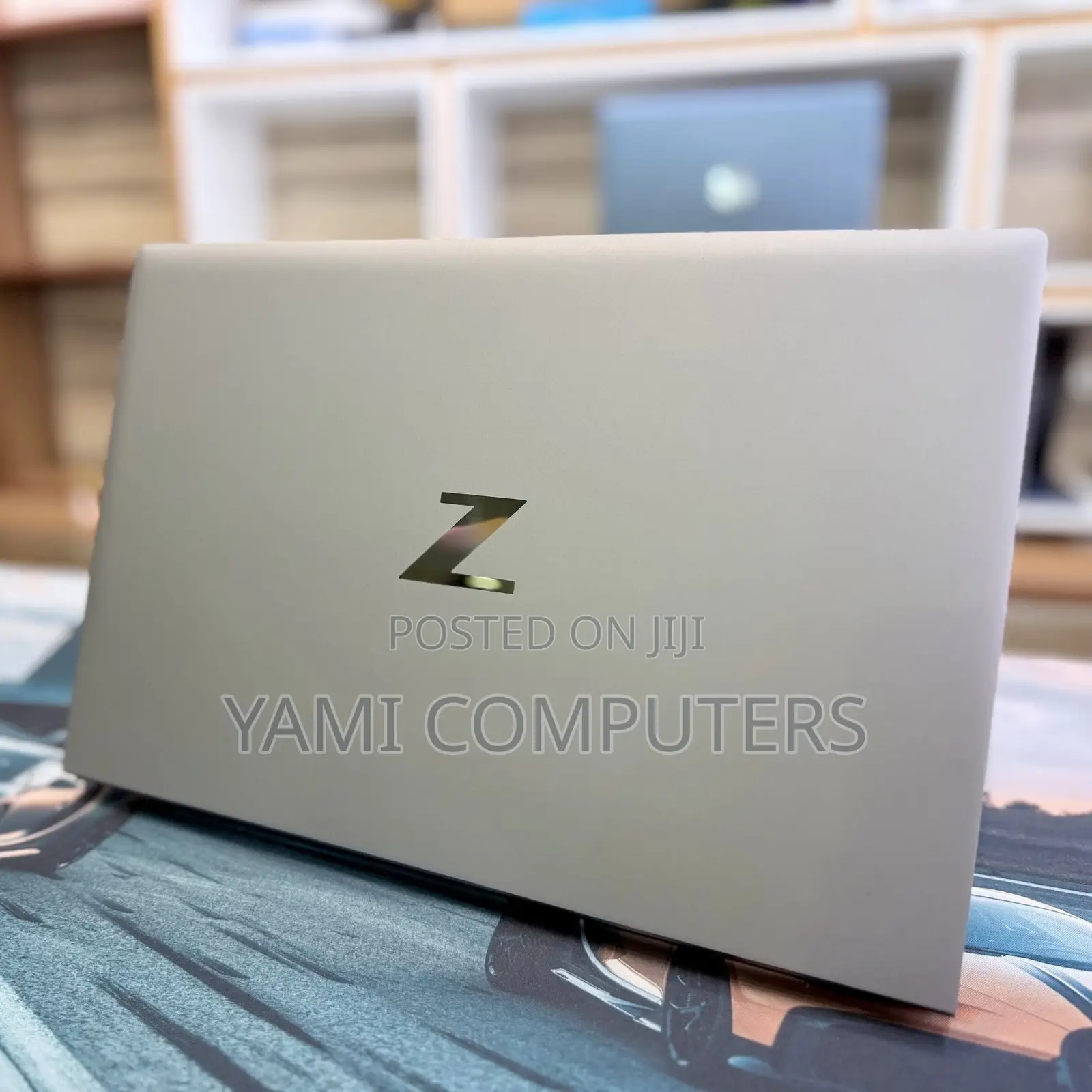 New Laptop HP ZBook Firefly G8 16GB Intel Core i7 SSD 512GB