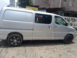 Toyota HiAce 2008 Silver