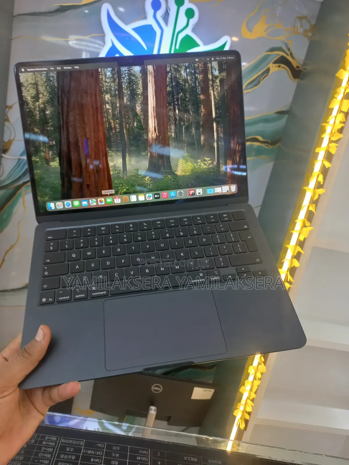 New Laptop Apple MacBook Pro 2025 M5 16GB Apple M5 SSD 512GB