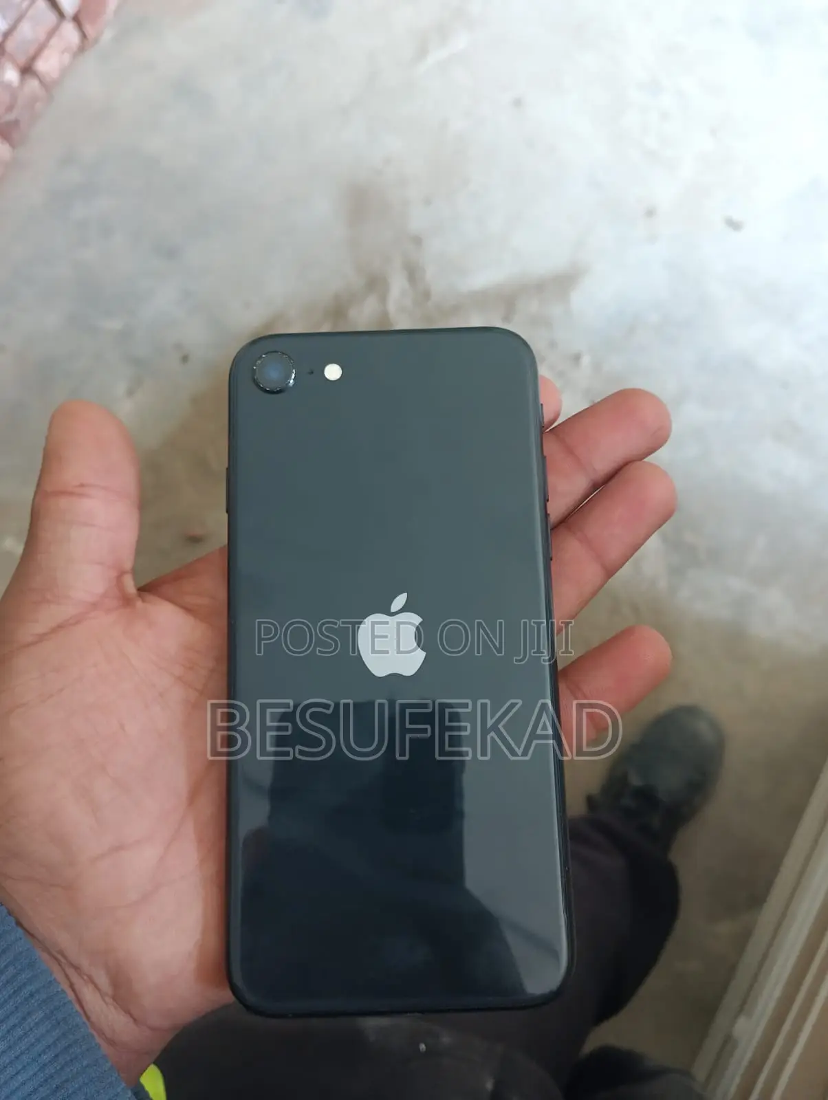 Apple iPhone SE (2020) 128 GB Black