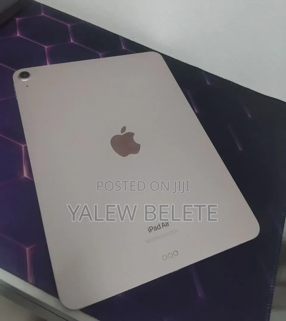 New Apple iPad Air 64 GB