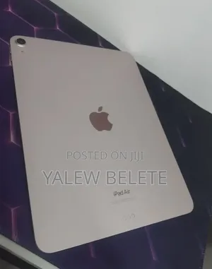 New Apple iPad Air 64 GB