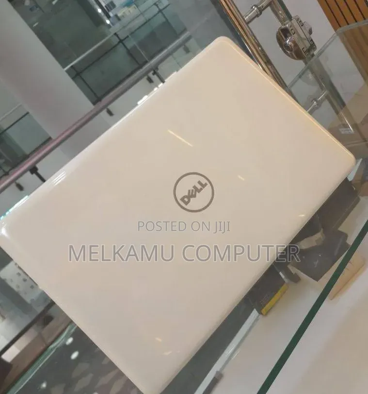 New Laptop Dell Inspiron 15 5567 8GB Intel Core i7 SSD 1T