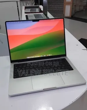 New Laptop Apple MacBook Pro 16GB Apple M4 Pro SSD 512GB