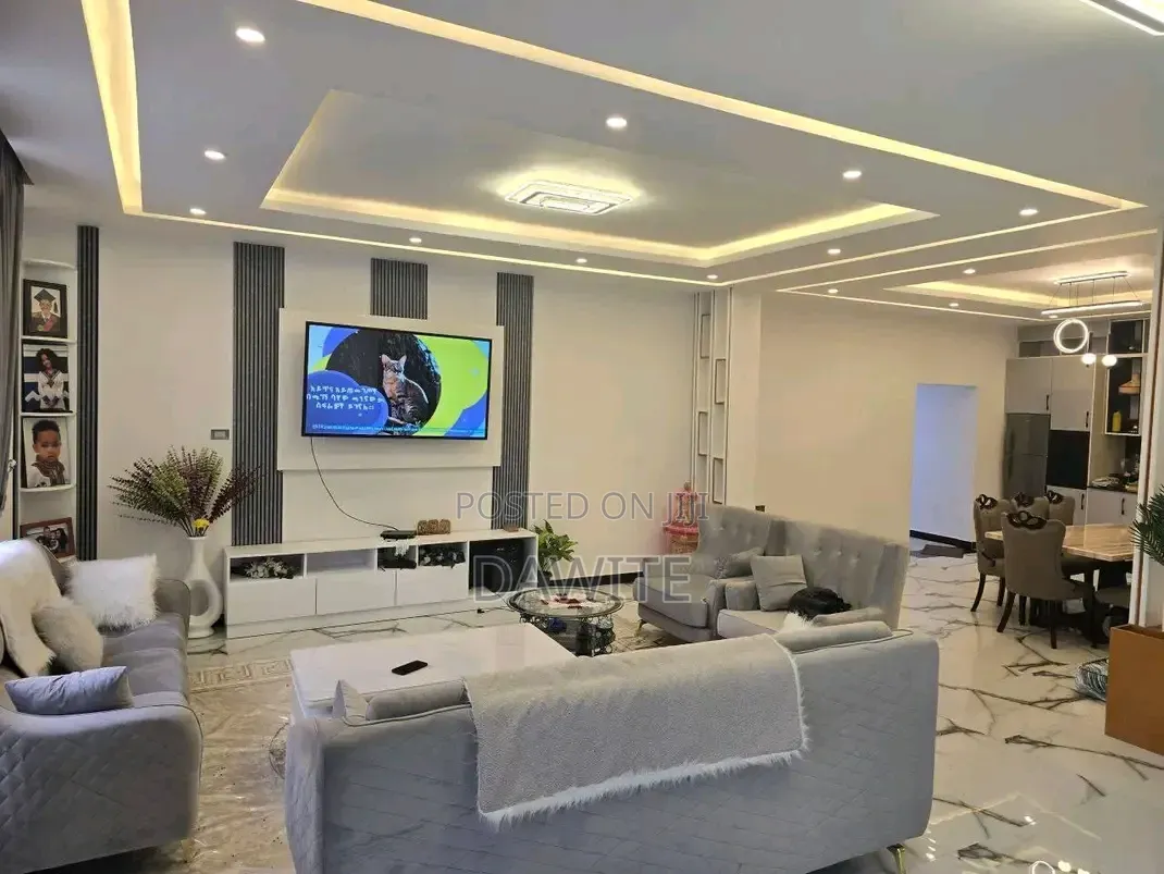 Furnished 8bdrm House in Bole for sale