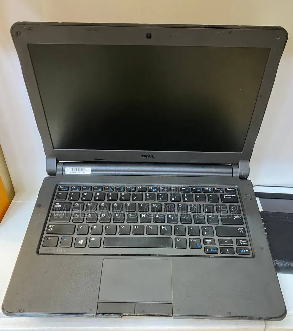 Laptop Dell Latitude 3340 4GB Intel Core i5 HDD 500GB