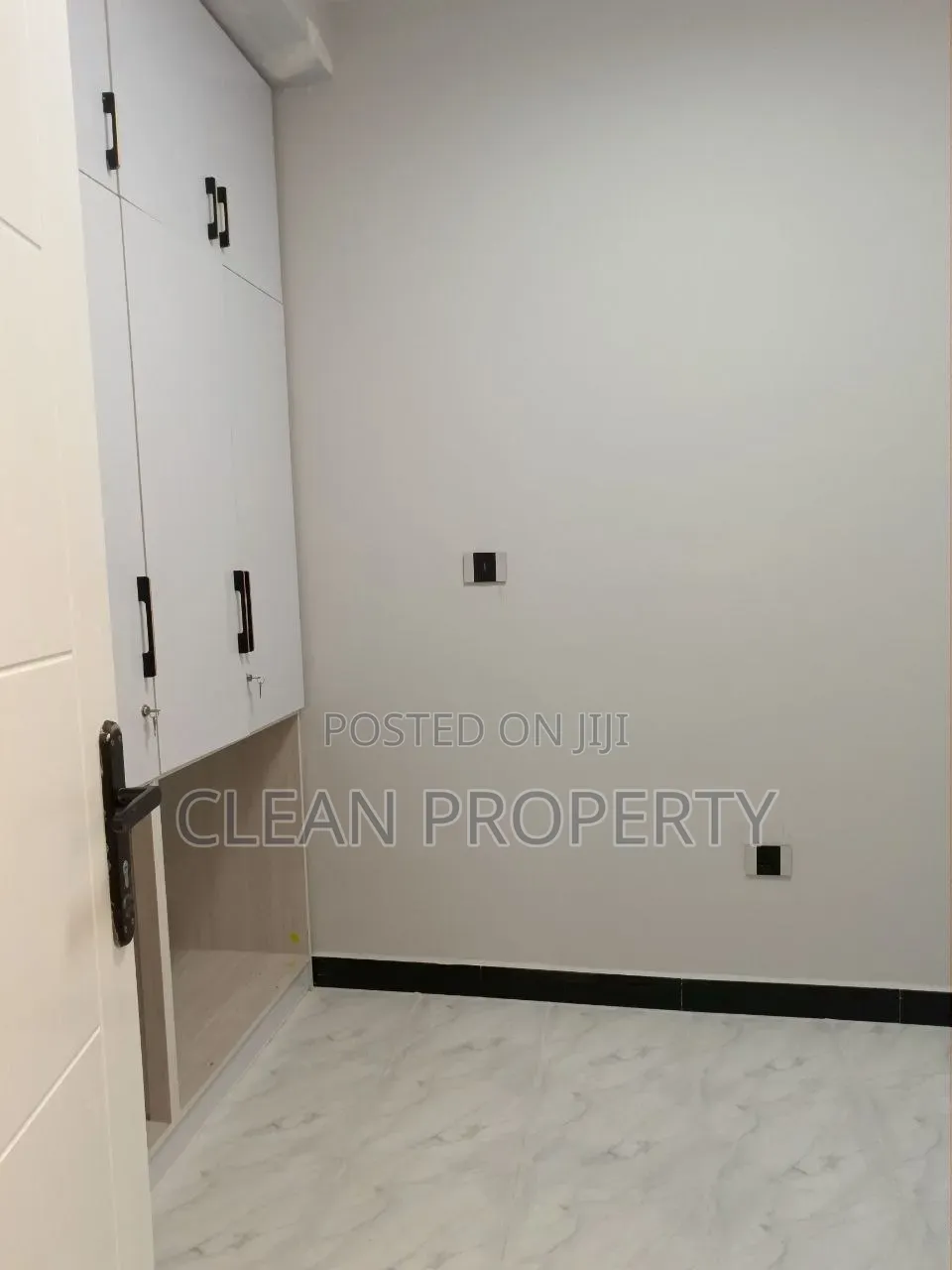 2bdrm Apartment in Clean Properties, Bole for rent
