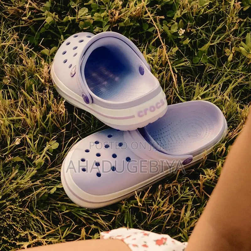 Stylish Crocs Shoes – Comfortable Trendy