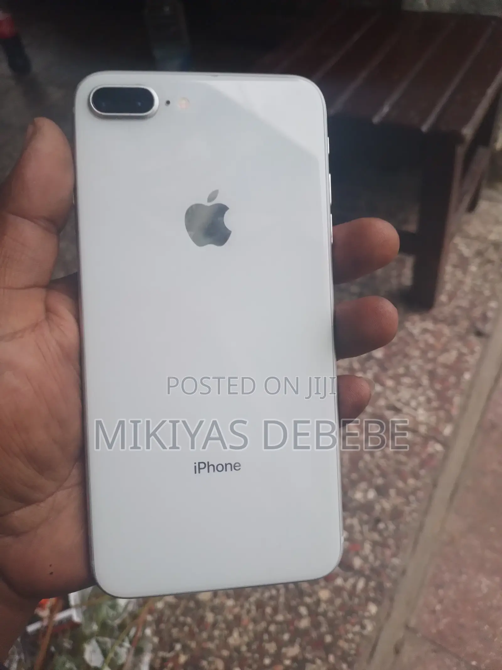 Apple iPhone 8 Plus 64 GB White