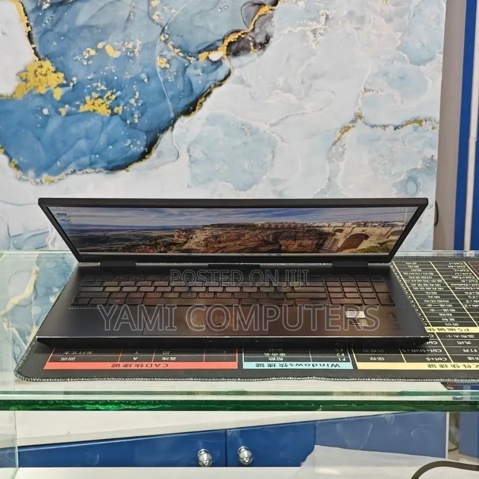 New Laptop HP Omen 15 16GB Intel Core i7 SSD 512GB