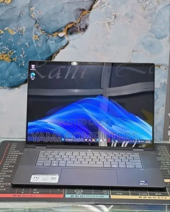 New Laptop HP OmniBook Ultra Flip 16" 32GB Intel Core Ultra 9 SSD 2T