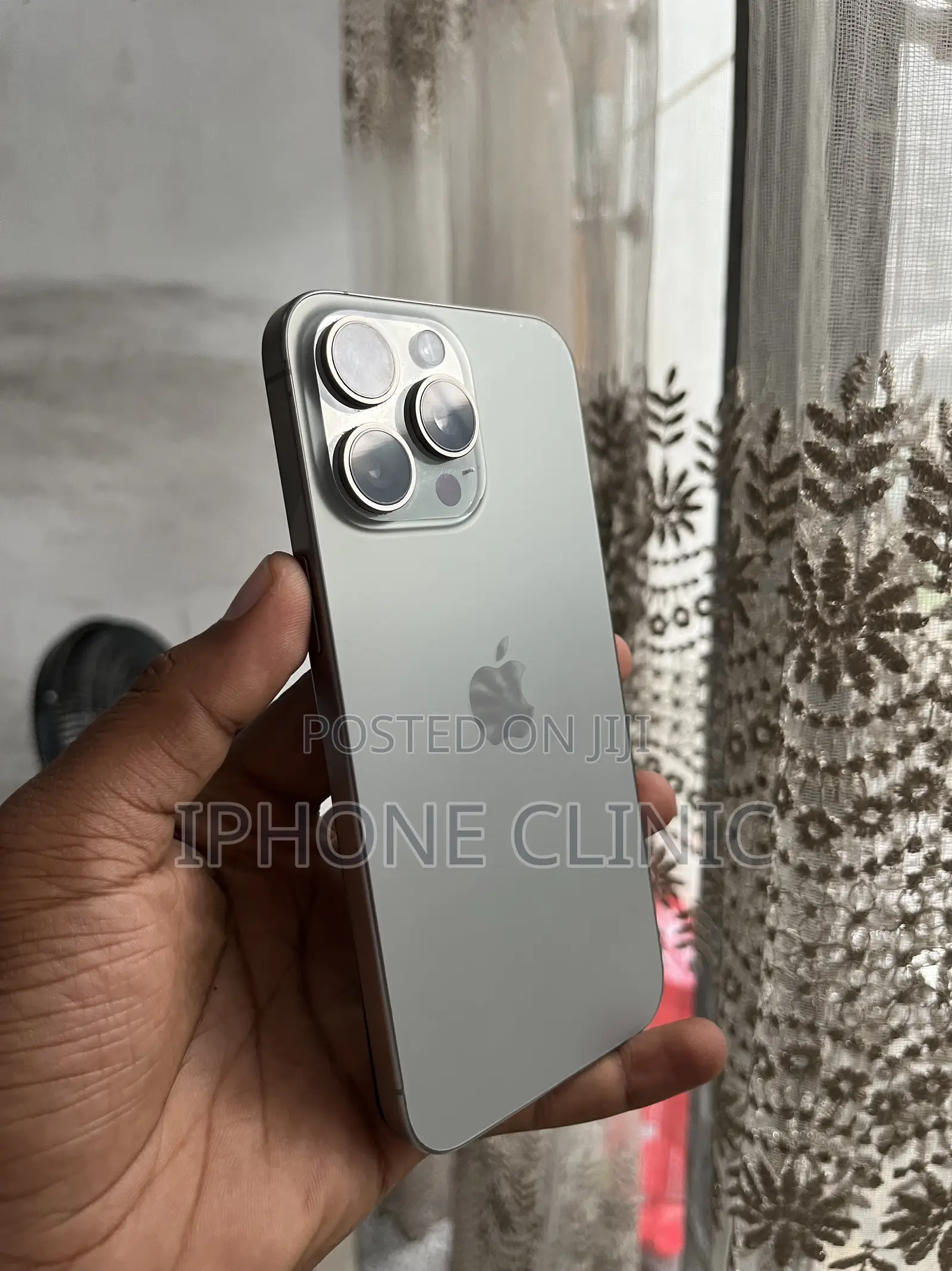 Apple iPhone 15 Pro Max 256 GB Silver