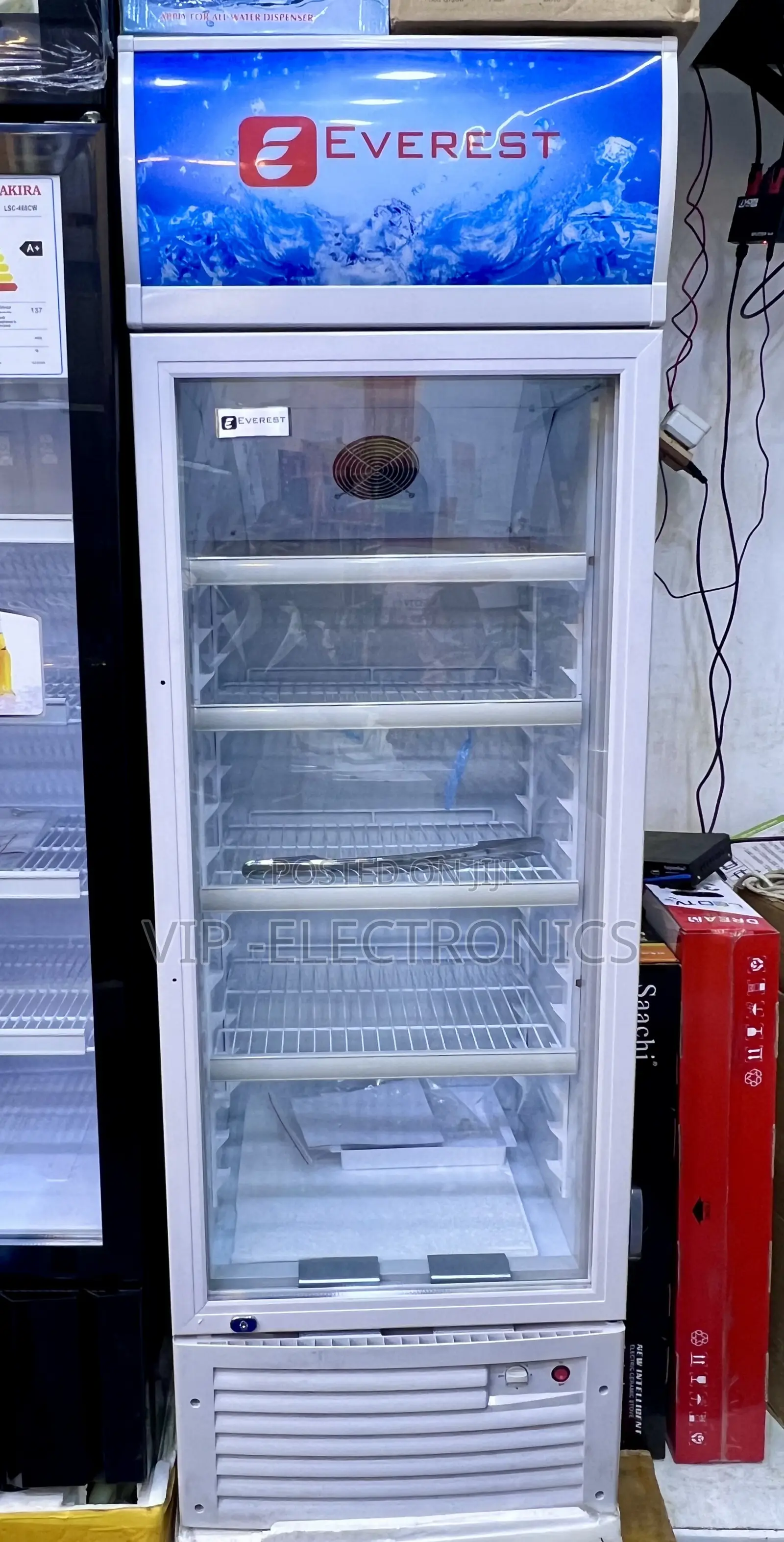 Everest Display Refrigerator 270 Commercial Beverage Cooler Brand New