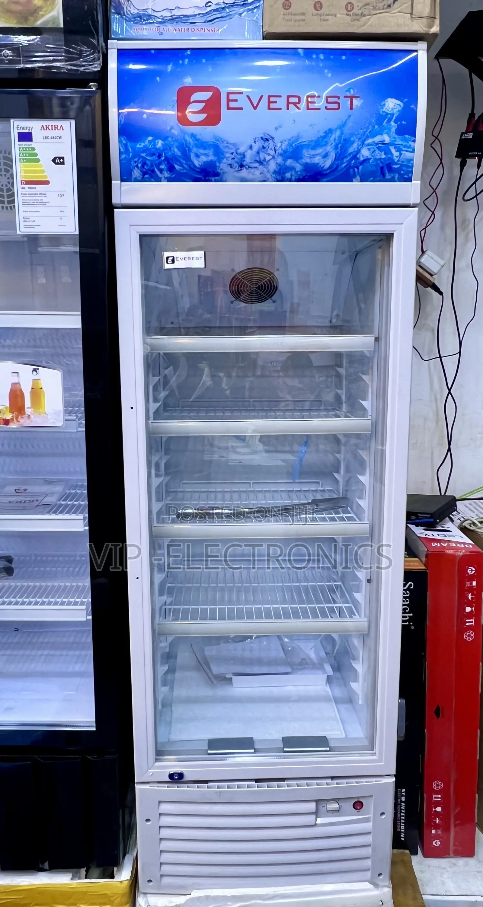 Everest Display Refrigerator 270 Commercial Beverage Cooler Brand New