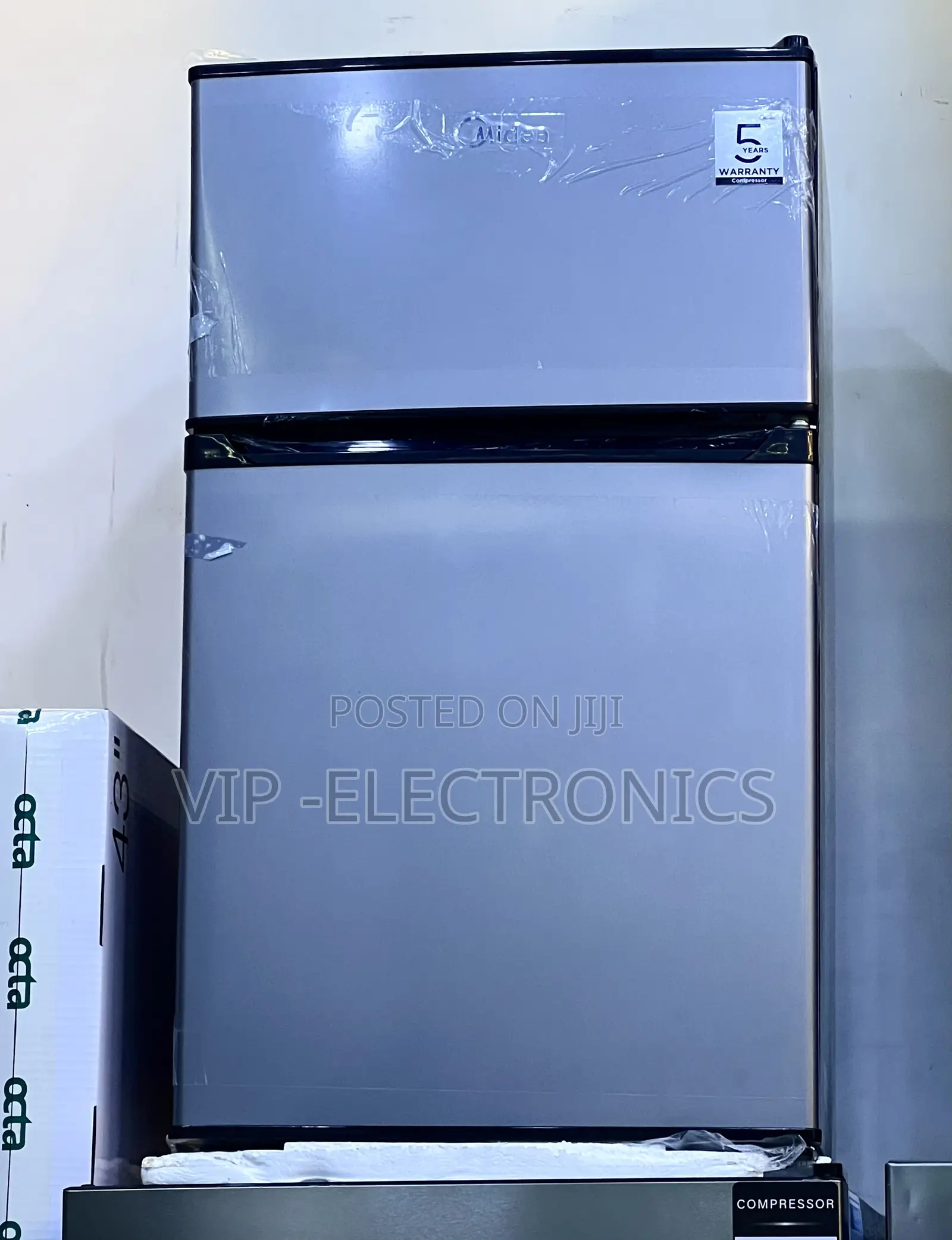 Midea Refrigerator 134 Silver | Spacious Family Fridge | Brand New