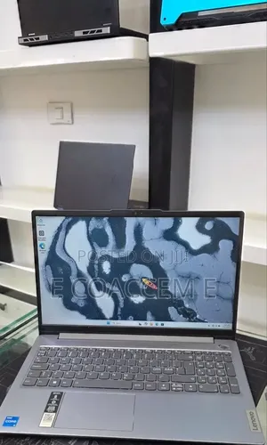 New Laptop Lenovo 8GB Intel Core i5 SSD 512GB