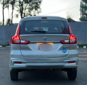Suzuki Ertiga 2021 Gray