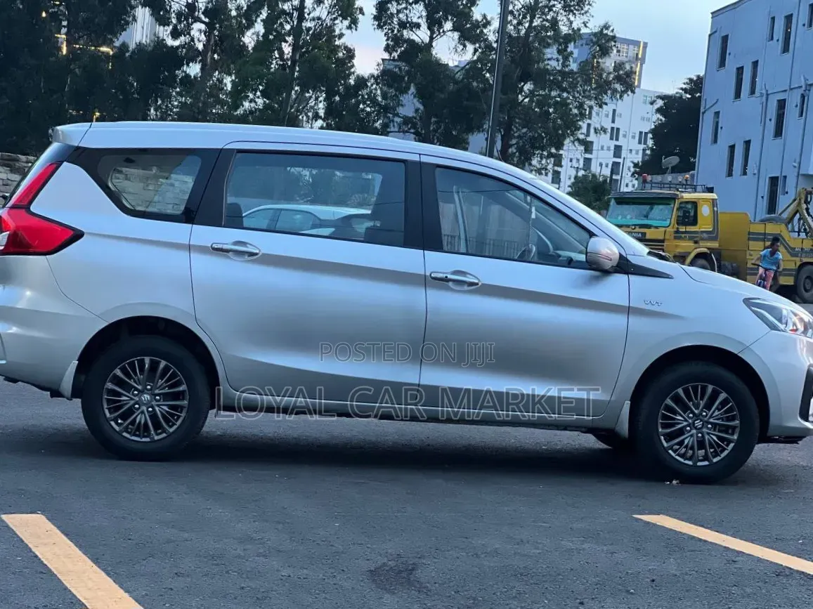 Suzuki Ertiga 2021 Gray