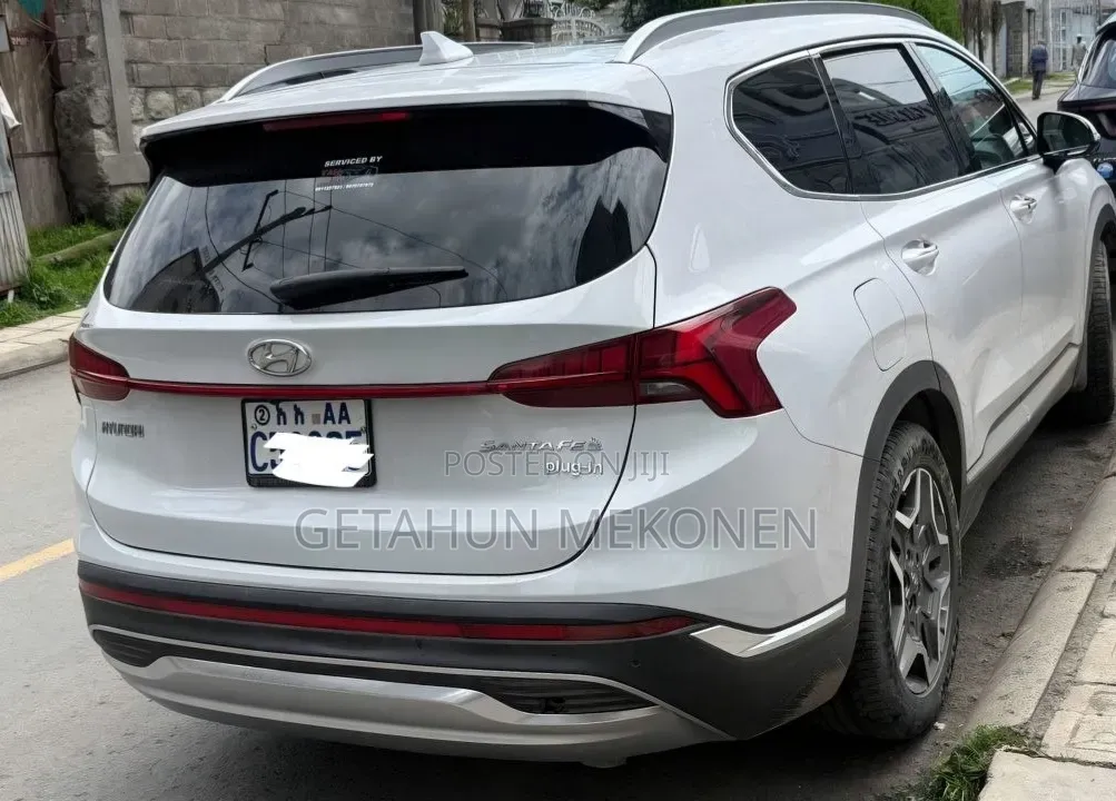 Hyundai Santa Fe 2023 White