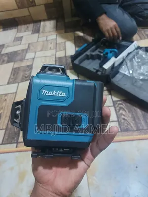 Makita 360 Laser Level 2batter