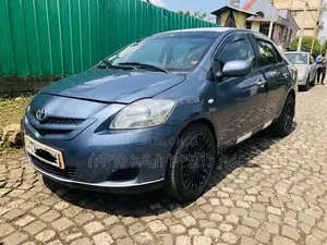 Toyota Belta 2007 Blue