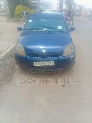 Toyota Vitz 2001 Blue