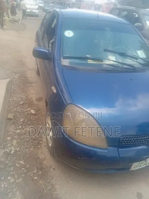 Toyota Vitz 2001 Blue