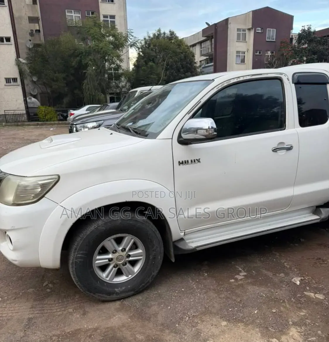Toyota Hilux 2013 White