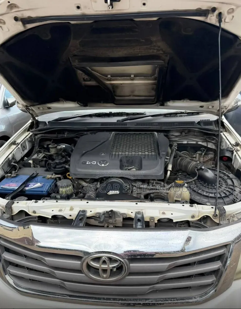 Toyota Hilux 2013 White