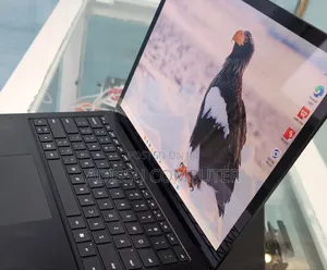 New Laptop Microsoft Surface 8GB Intel Core i5 SSD 256GB