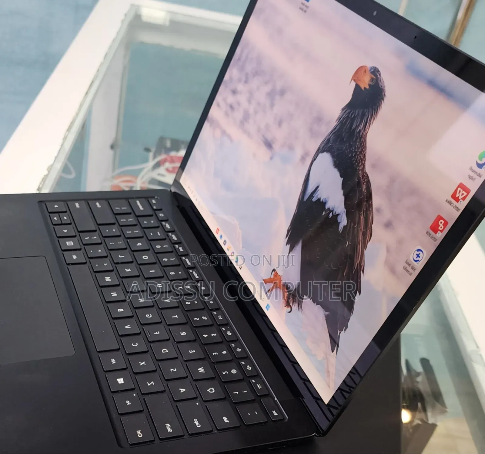 New Laptop Microsoft Surface 8GB Intel Core i5 SSD 256GB