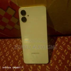 Samsung Galaxy A06 128 GB