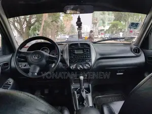 Toyota RAV4 1.8 2005 Black