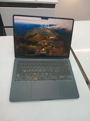 New Laptop Apple MacBook Air 2022 M2 16GB Apple M2 SSD 512GB