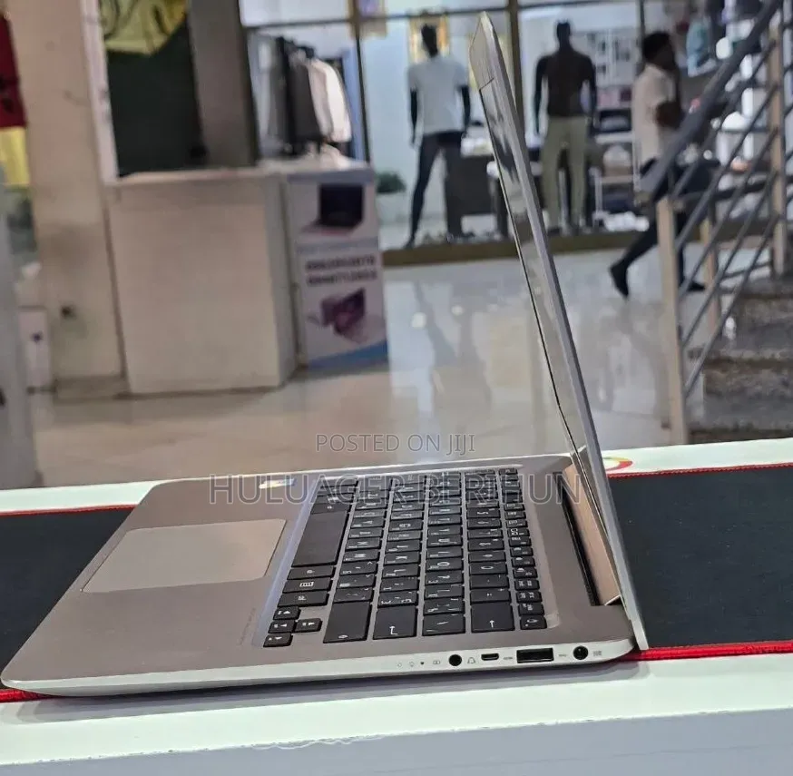 New Laptop Asus K43TA 8GB Intel Core i5 SSD 256GB